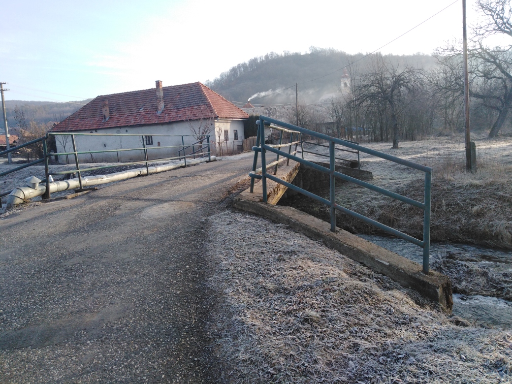 Fotogaléria Rekonštrukcia zábradlia na obecnom moste - marec 2019, autor: Obec Bohunice (13) Rekonštrukcia zábradlia na obecnom moste - marec 2019, autor: Obec Bohunice